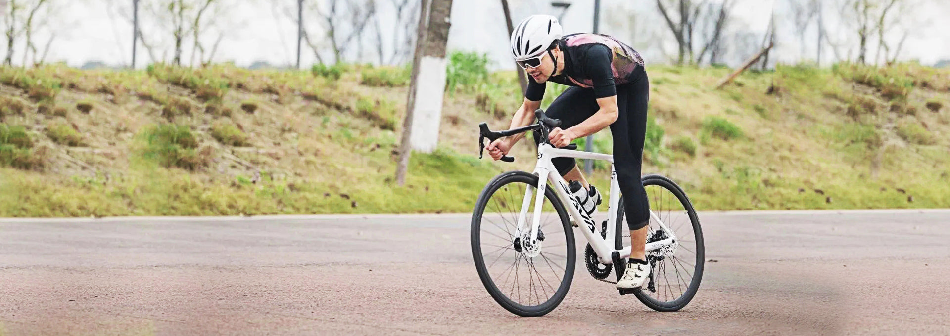 SAVA electronic shifting carbon road bike Di2 R7170