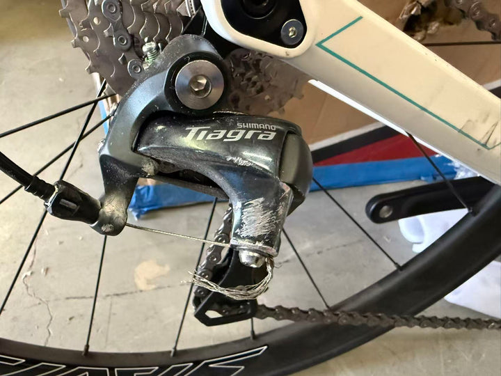 Bicicleta de cascalho de carbono usada 54cm KOOTU BERSERKER GRX-400