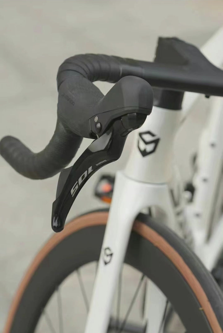 Bicicleta de estrada Aurora 7.2 totalmente em carbono 24S