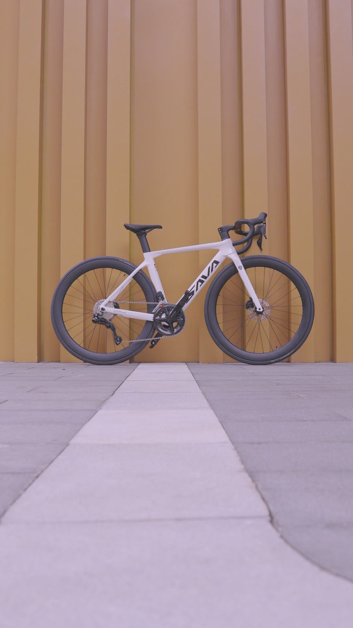 Silniční kolo Aurora R7 105 Di2 Carbon 24S