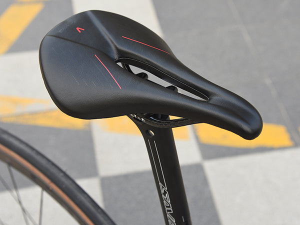 3K carbon fiber saddle