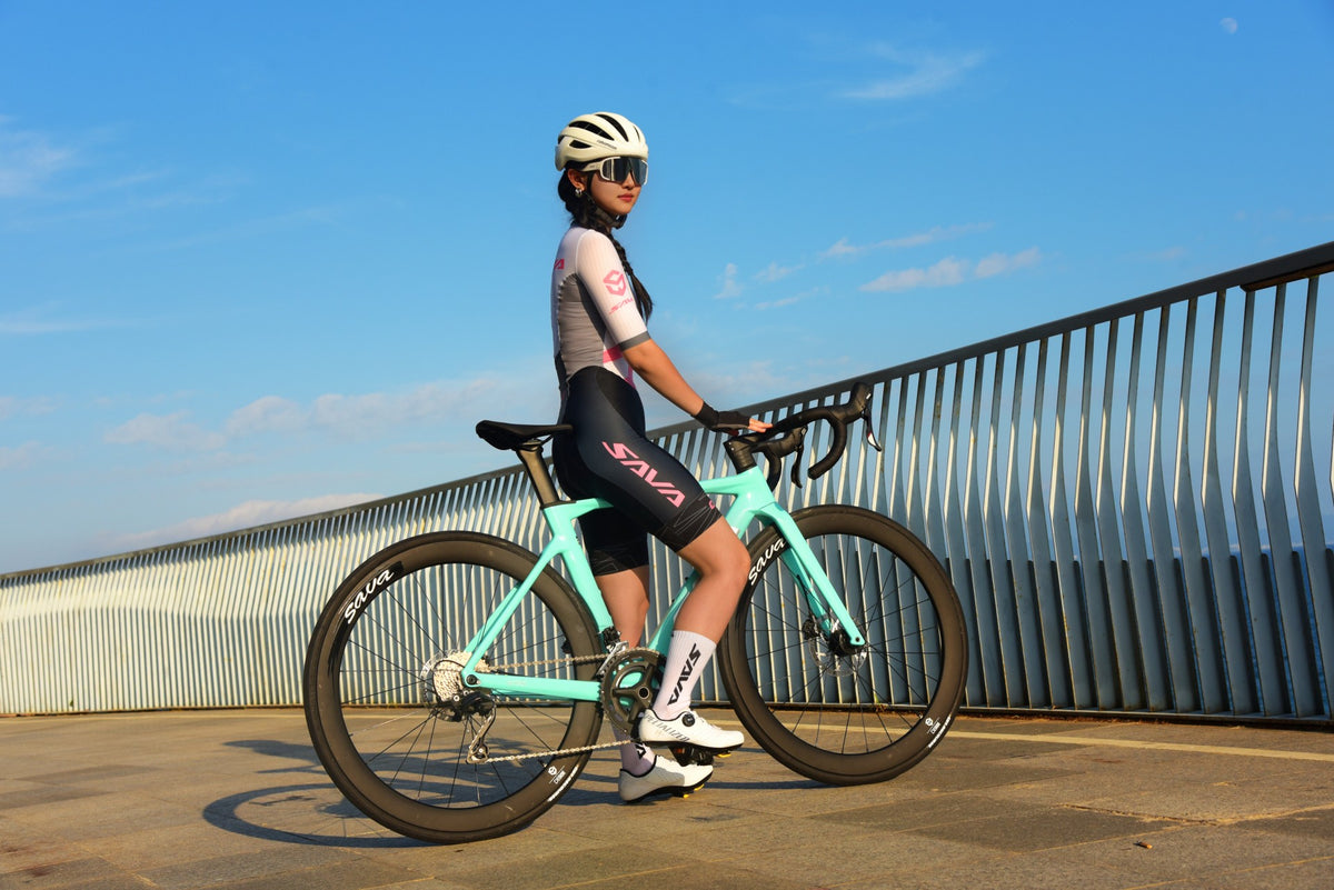 Carbon Racing Carbon Racing Bikes - Ultimate Performance for Road and Competition ...