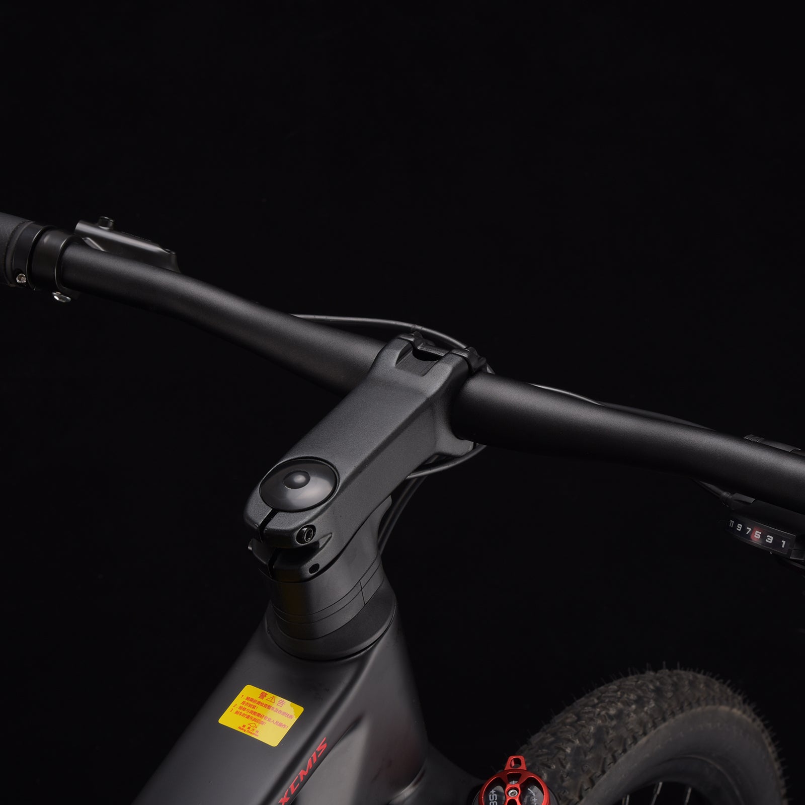 Bicicleta de estrada de alumínio SAVA com velocidade SHIMANO Altus M2000 27