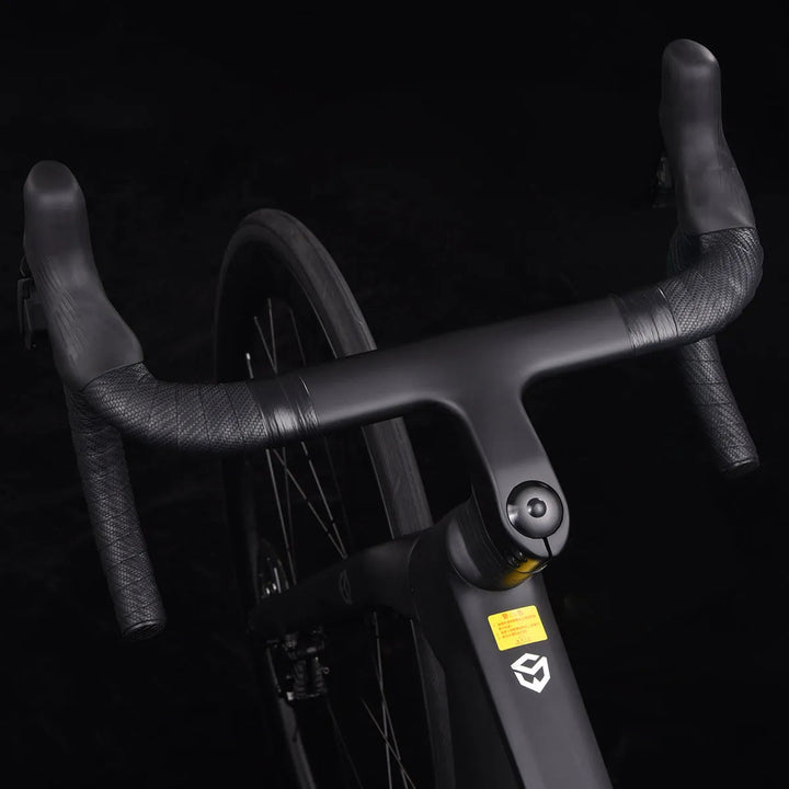 Full integrated carbon handlebar