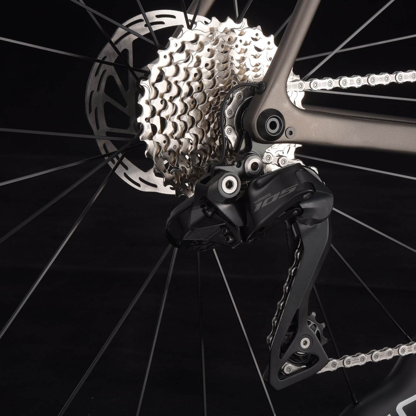 Close-up of the Shimano 105 R7150 rear derailleur