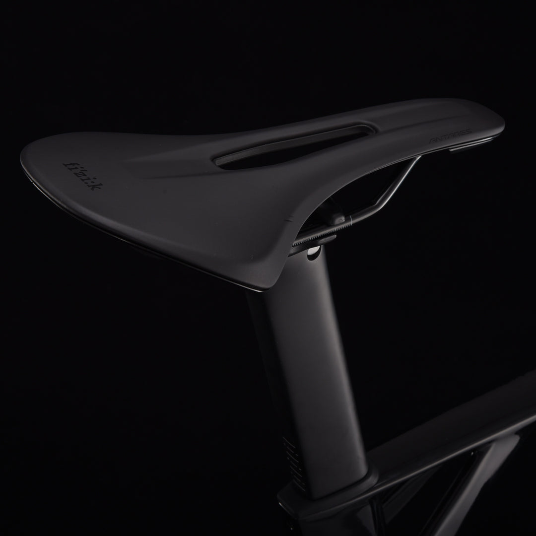 Blade SLR8 saddle