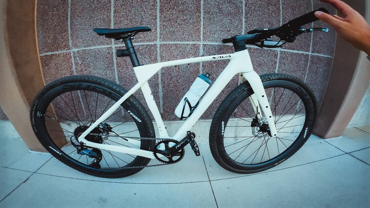 SAVA カーボン バイク - 手頃な価格のロード、マウンテン、グラベル