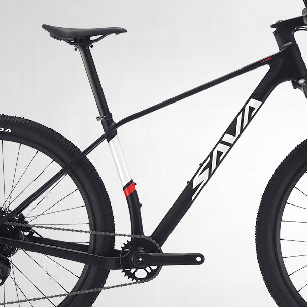 Sleek, Modern Hardtail Geometry