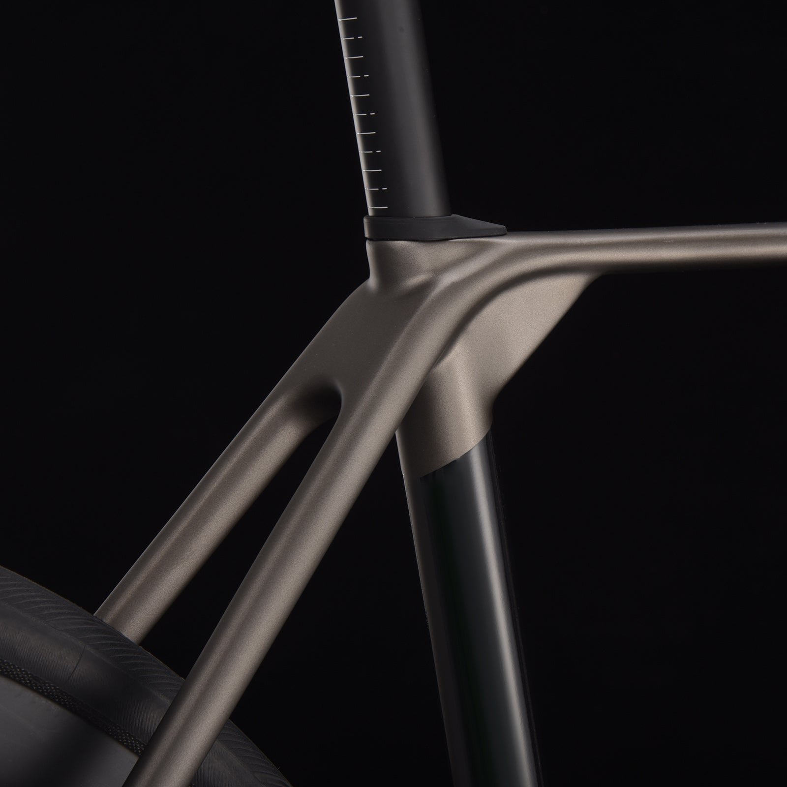 Streamlined rear fork design