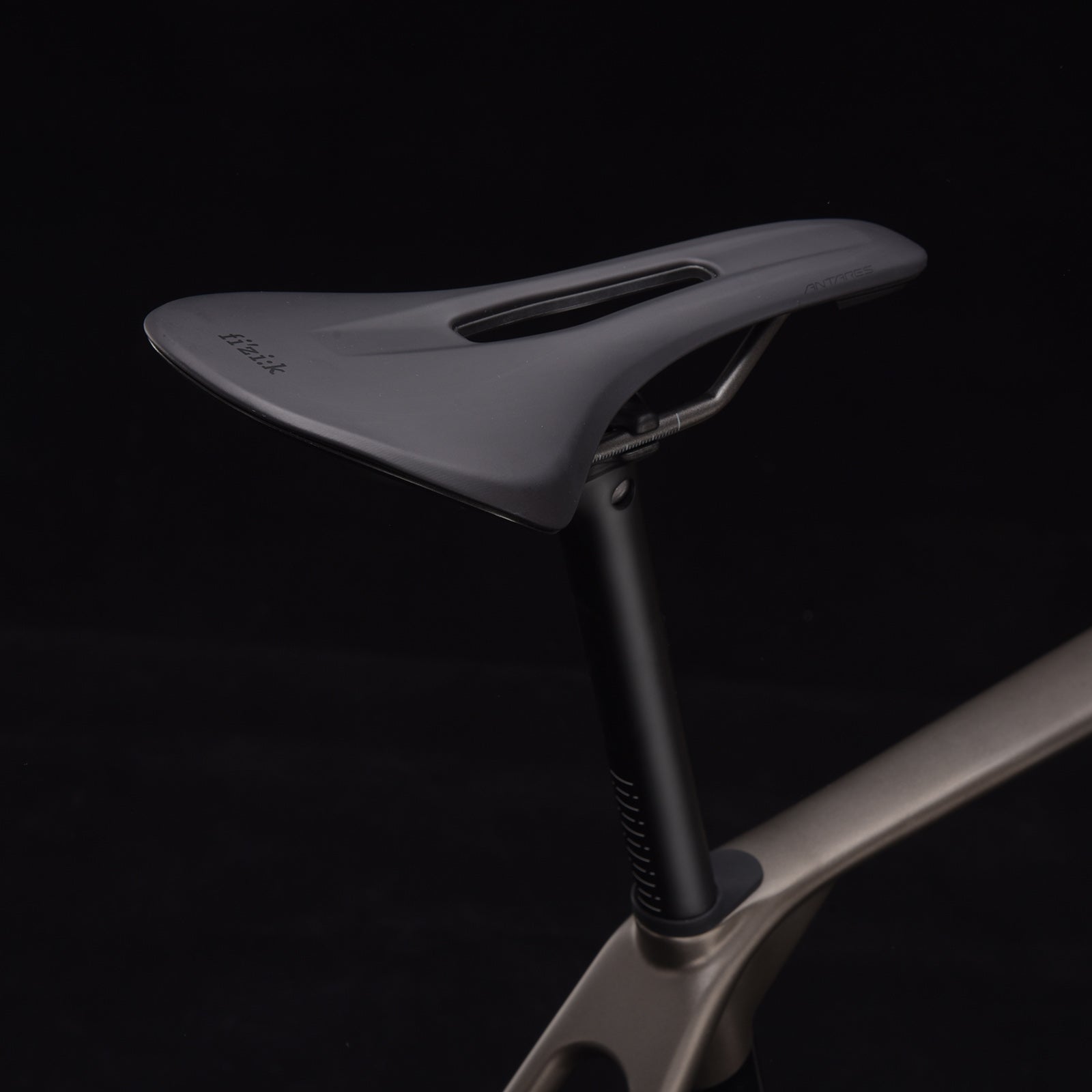 fizik comfortable saddle