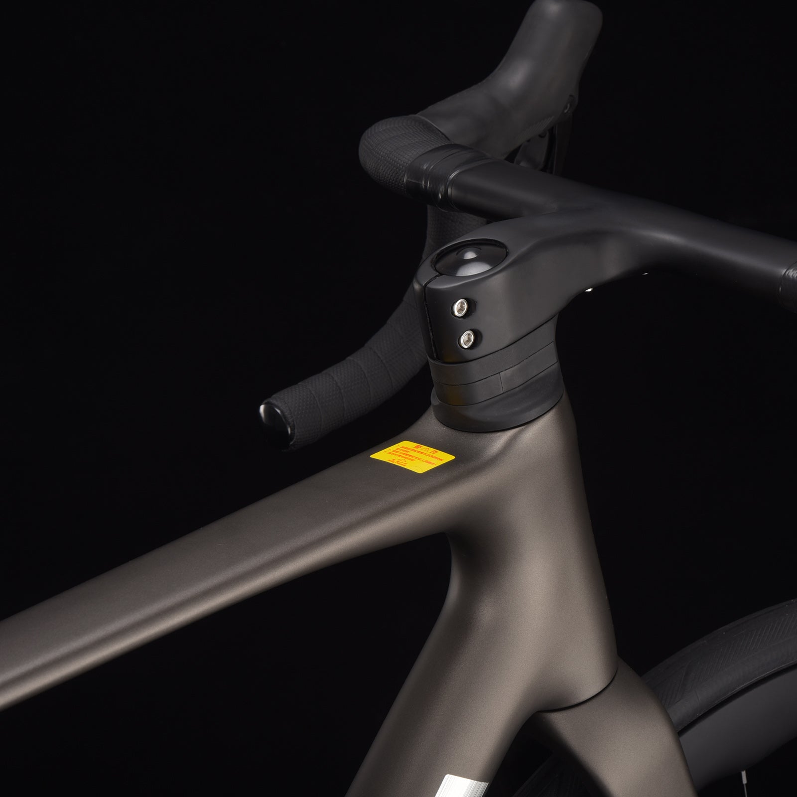 Thin top tube design